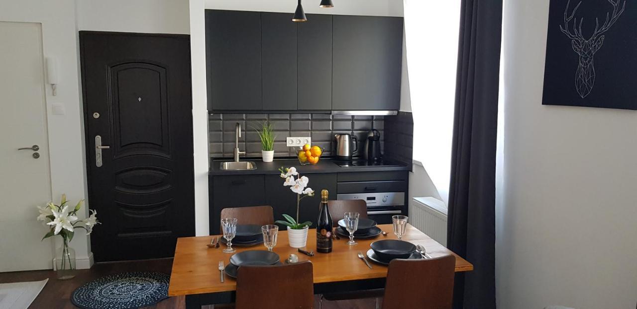 Boutique Apartman I Eger Exteriör bild