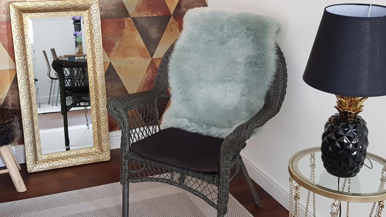 Boutique Apartman I Eger Exteriör bild